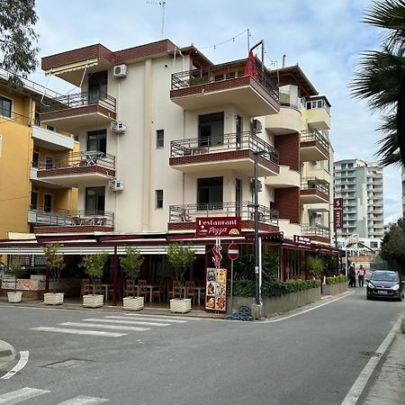 Hotel Dollari Kryemëdhenji Exterior photo